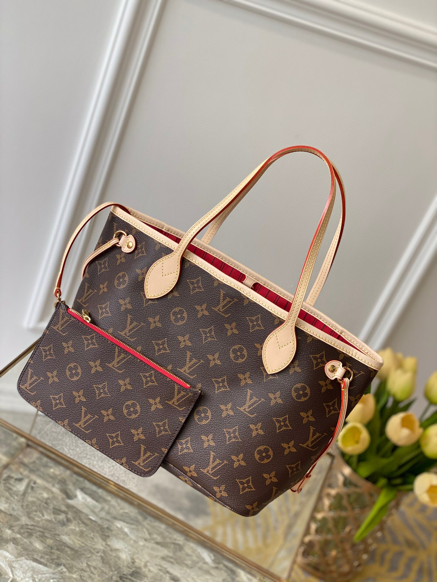 l**is V*t*n neverfull pm