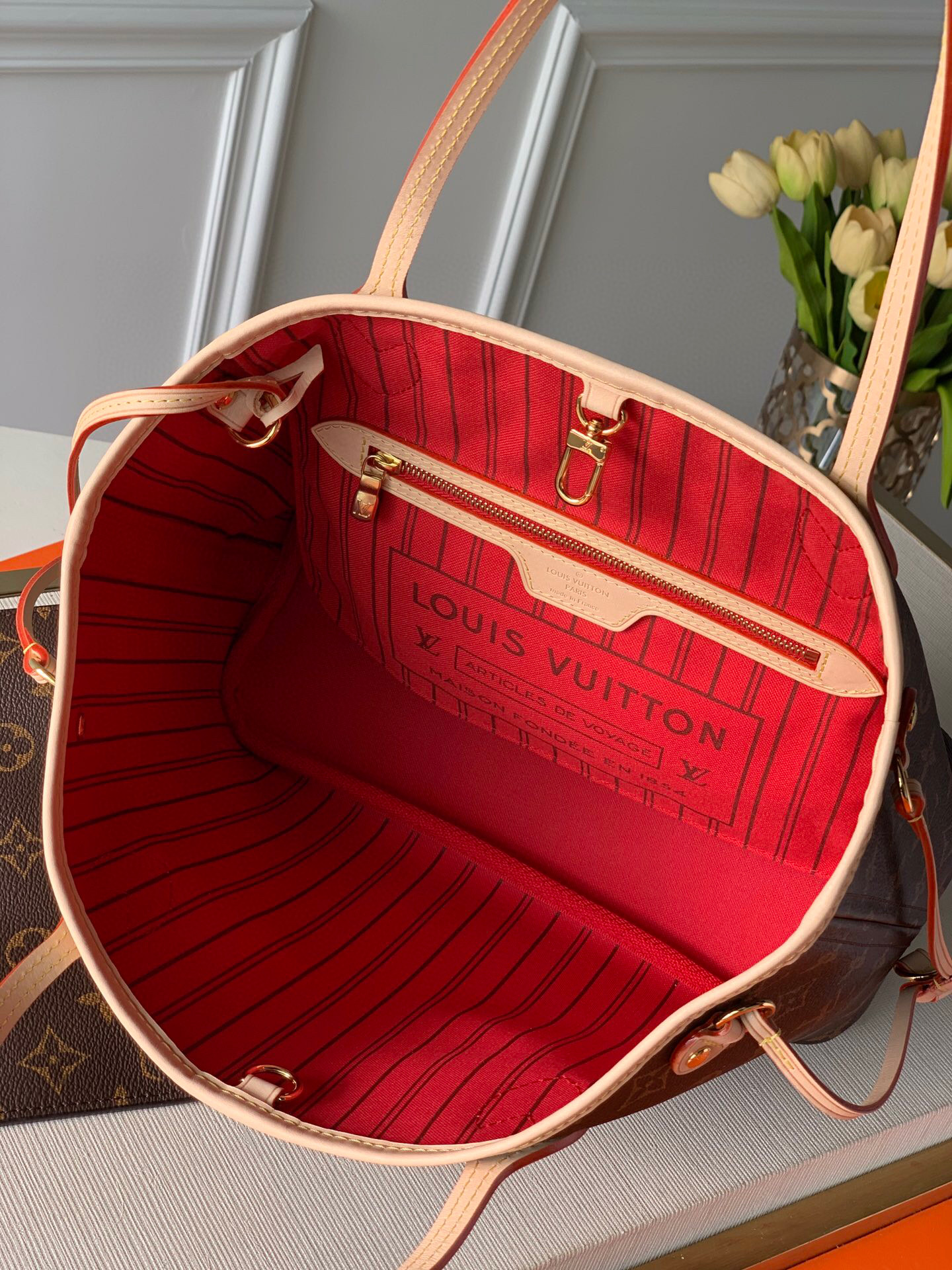l**is V*t*n neverfull pm