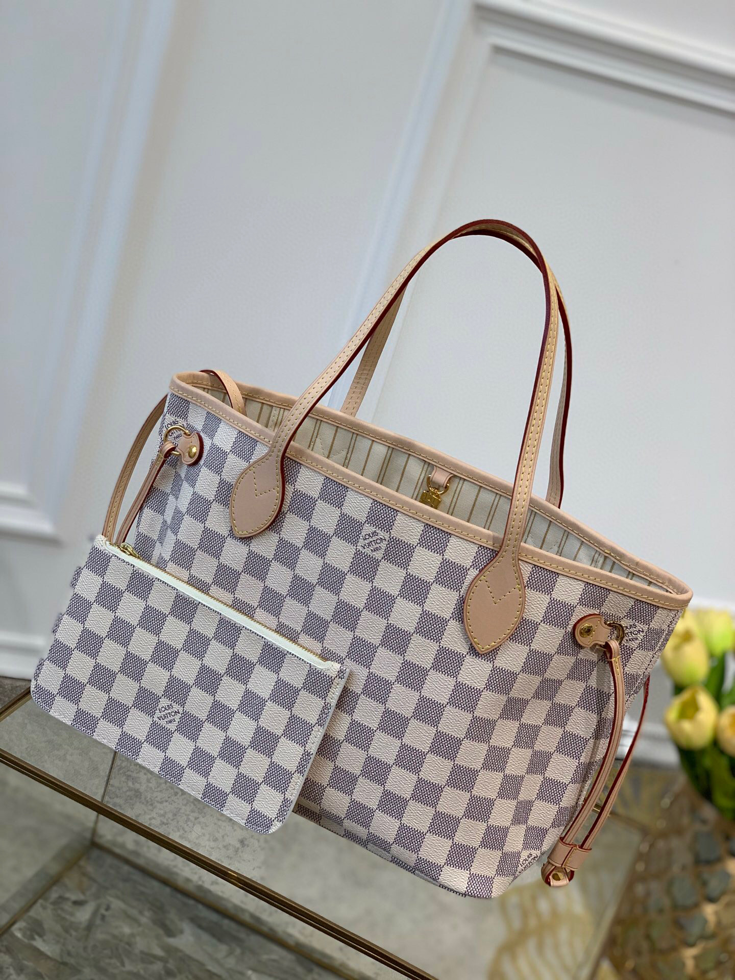 l**is V*t*n neverfull pm