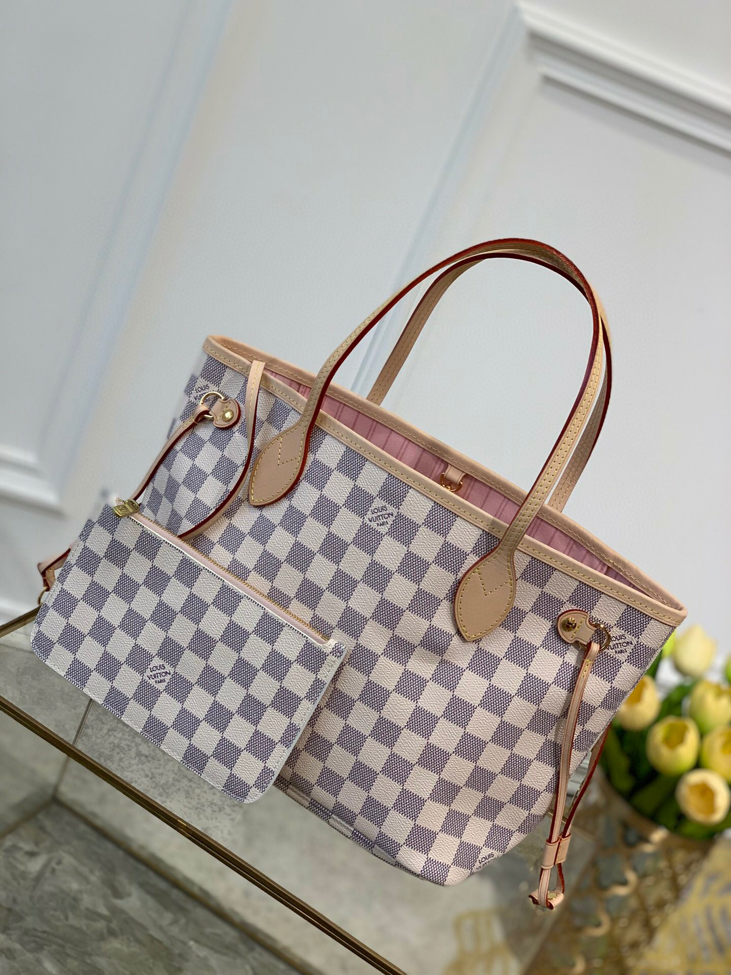 l**is V*t*n neverfull pm