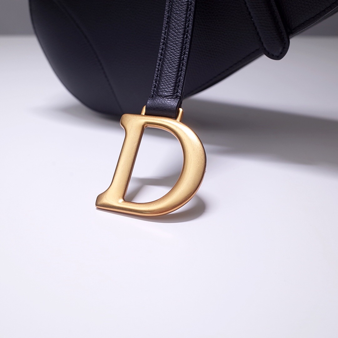 D*or saddle