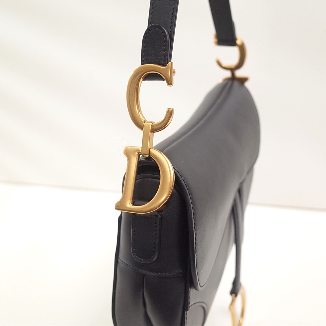 D*or saddle