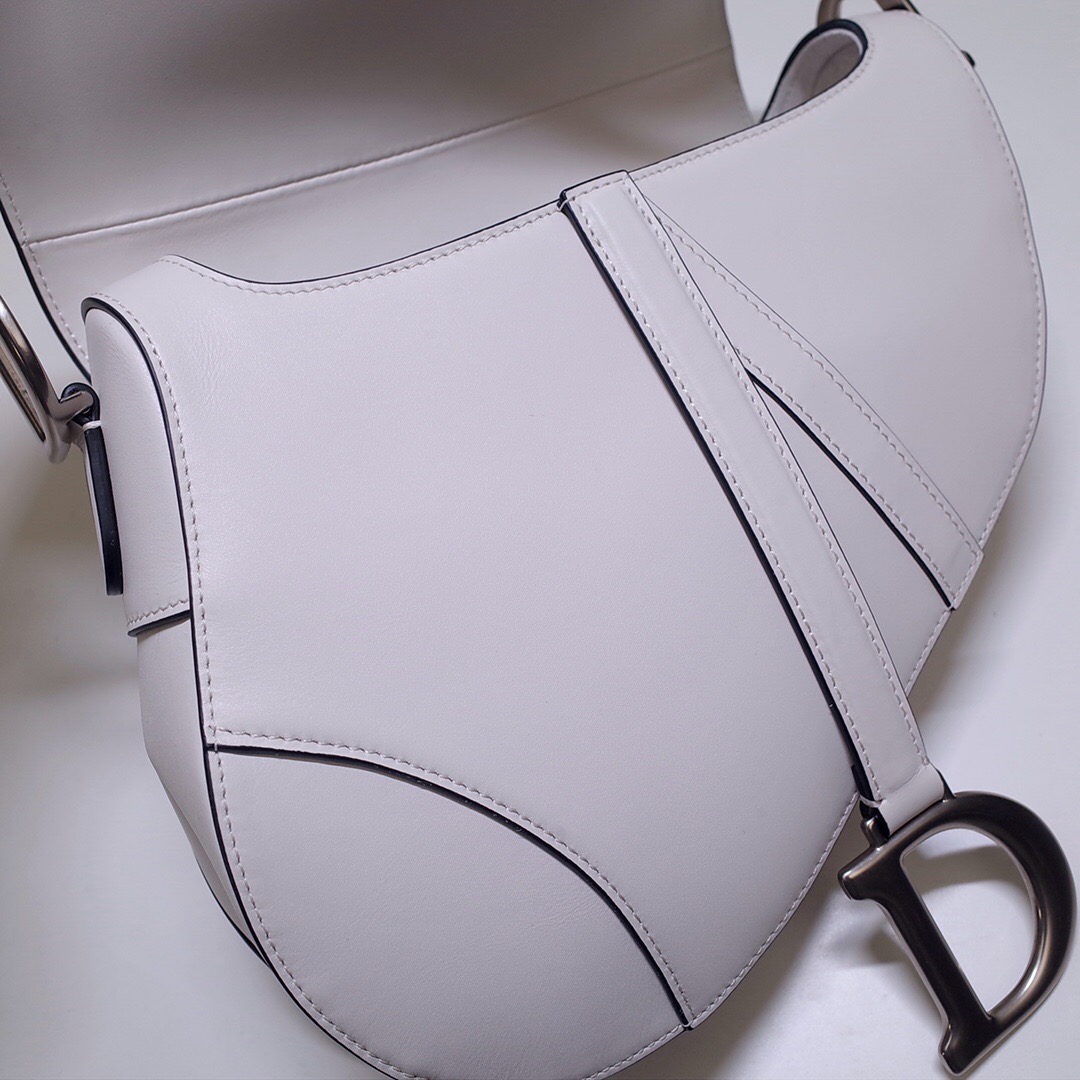 D*or saddle