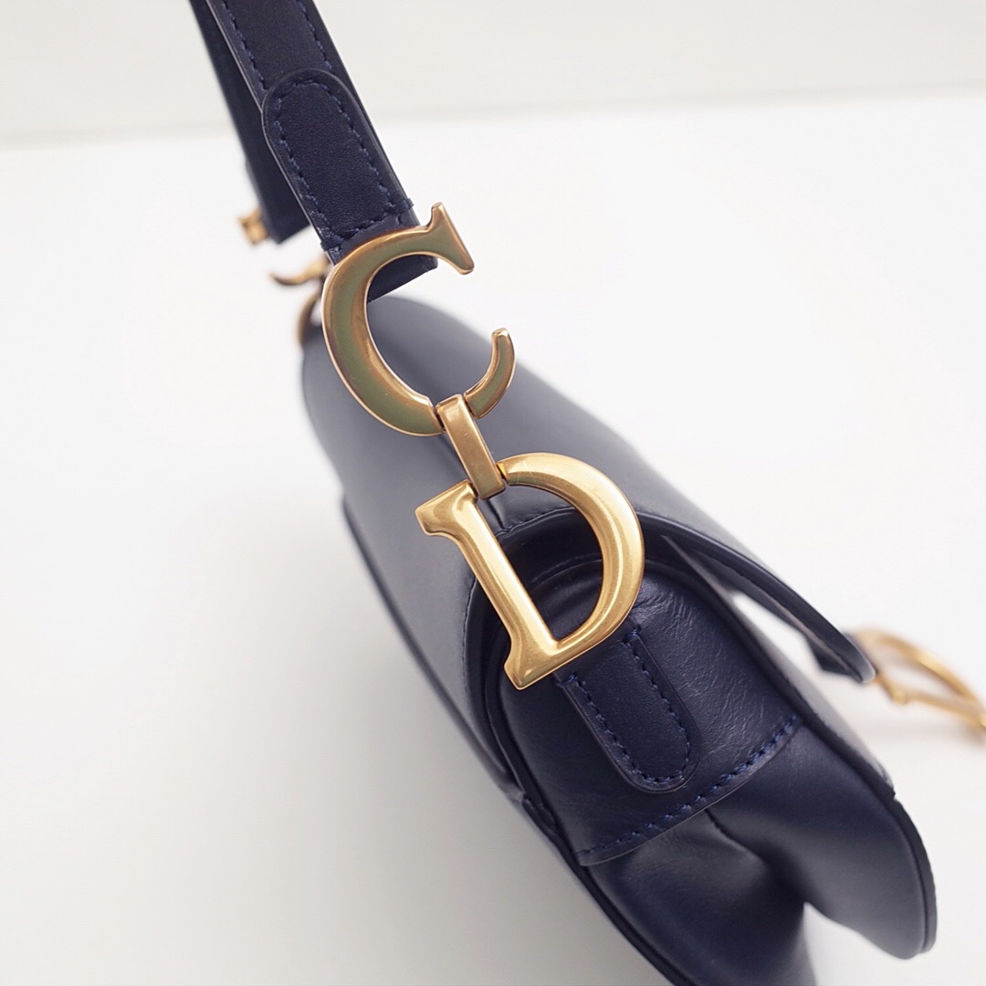 D*or saddle