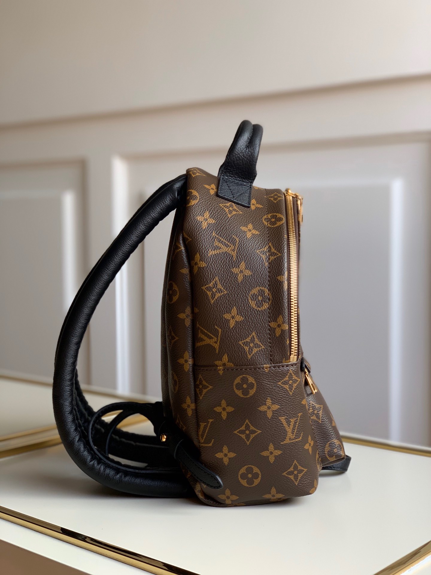 l**is V*t*n monogram backpack pm
