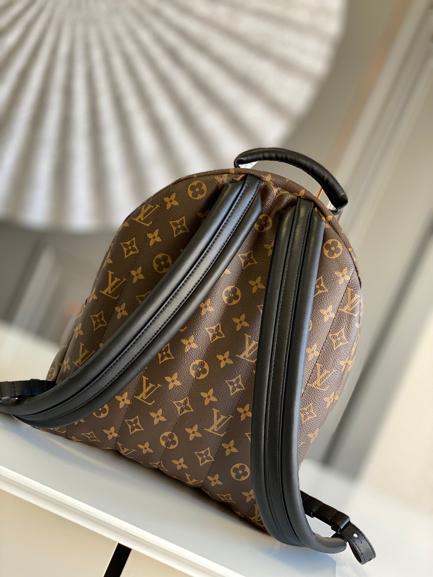 l**is V*t*n monogram backpack gm