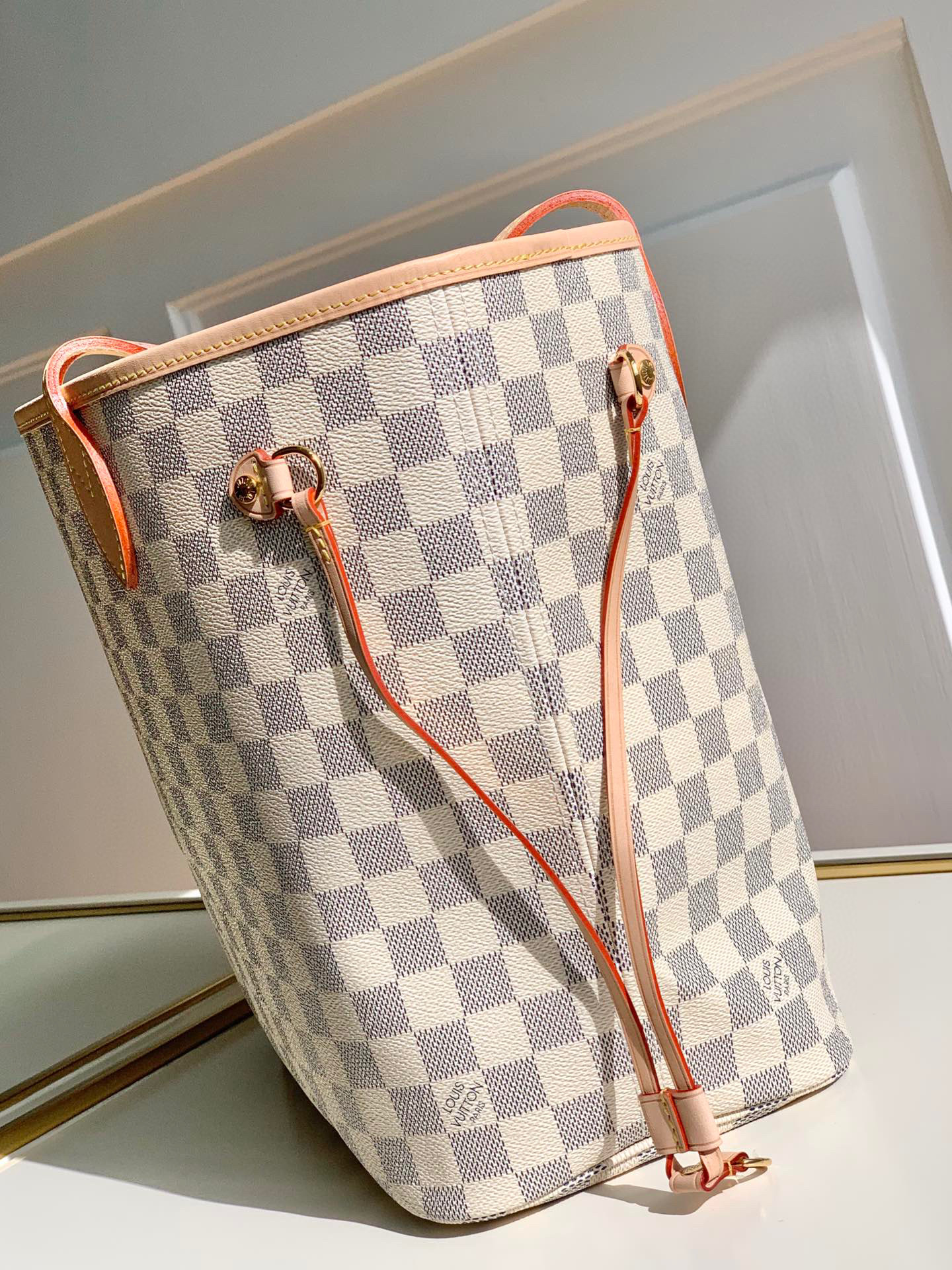 l**is V*t*n neverfull mm