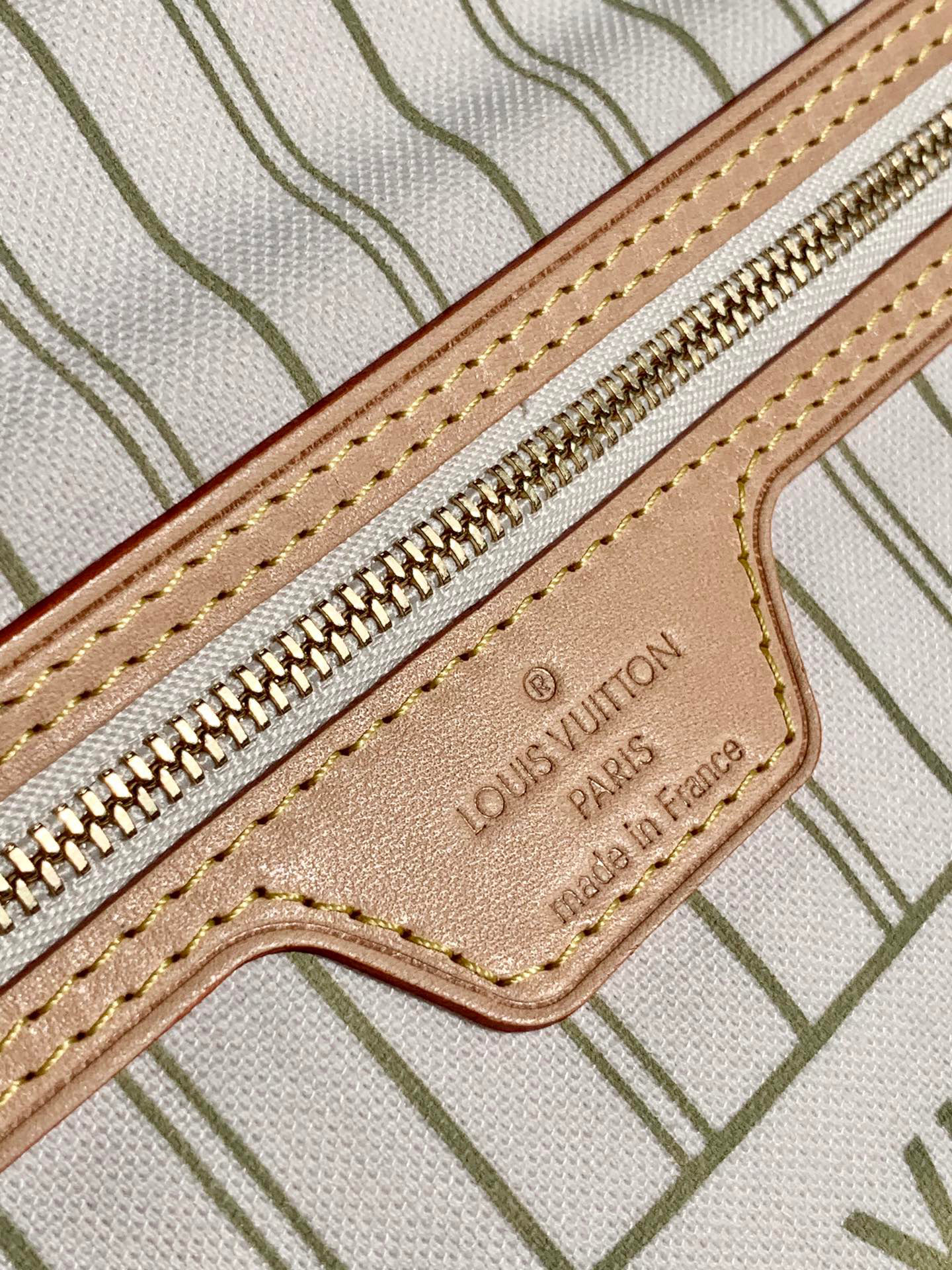 l**is V*t*n neverfull mm