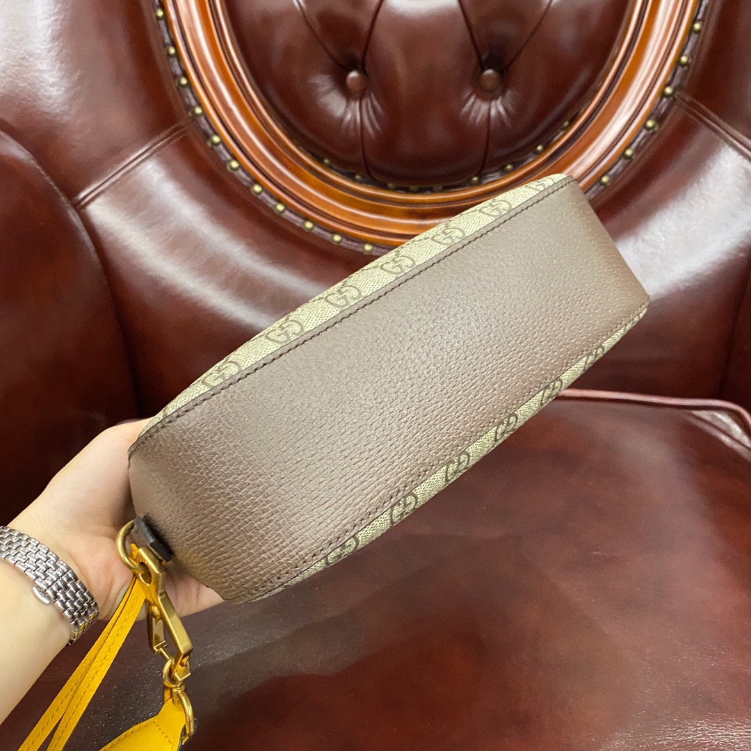 g*u*i neo vintage gg S*p*e messenger bag