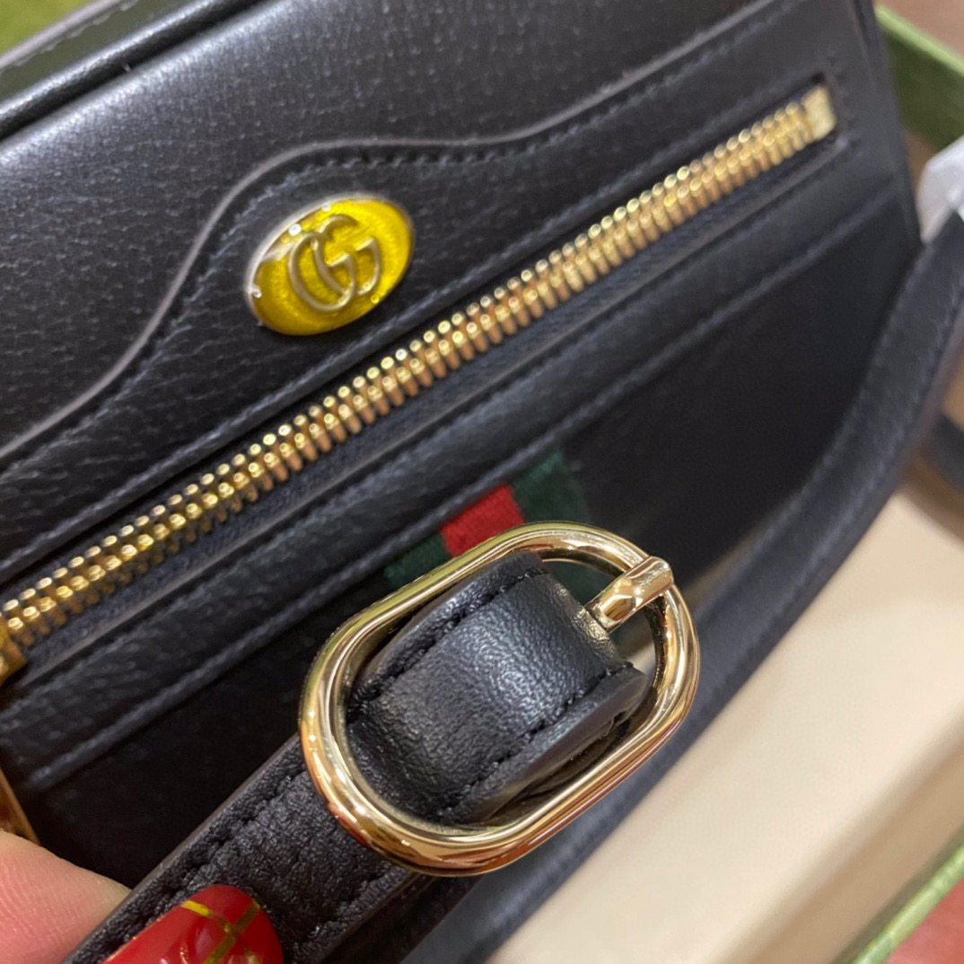 G*u*i ophidia bag