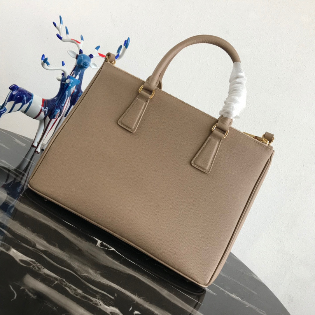 large Pra*a galleria saffiano leather bag