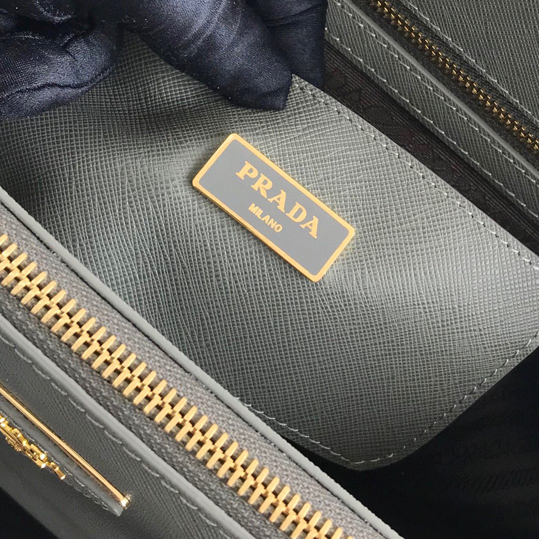 large Pra*a galleria saffiano leather bag