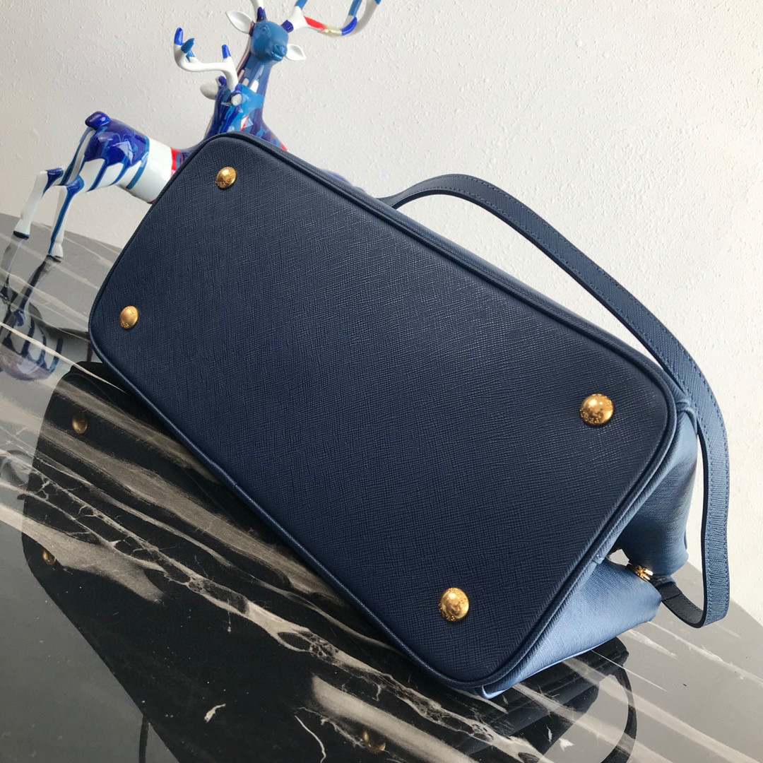 large Pra*a galleria saffiano leather bag