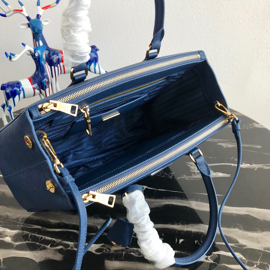 large Pra*a galleria saffiano leather bag