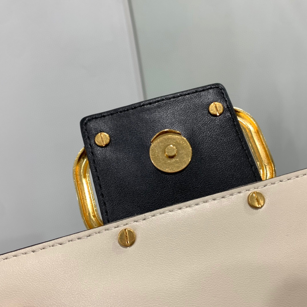 Valentino Shoulder Bags