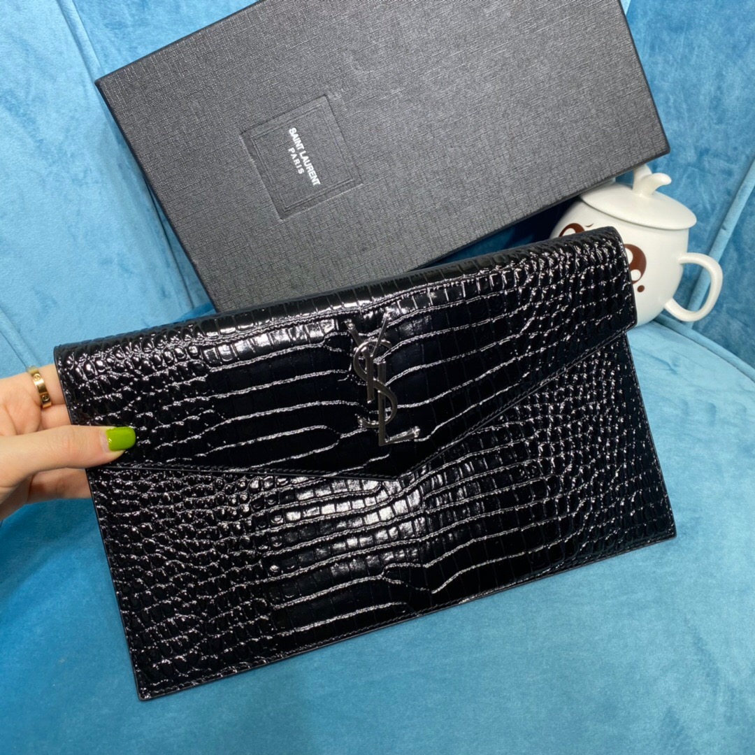 YSL Uptown