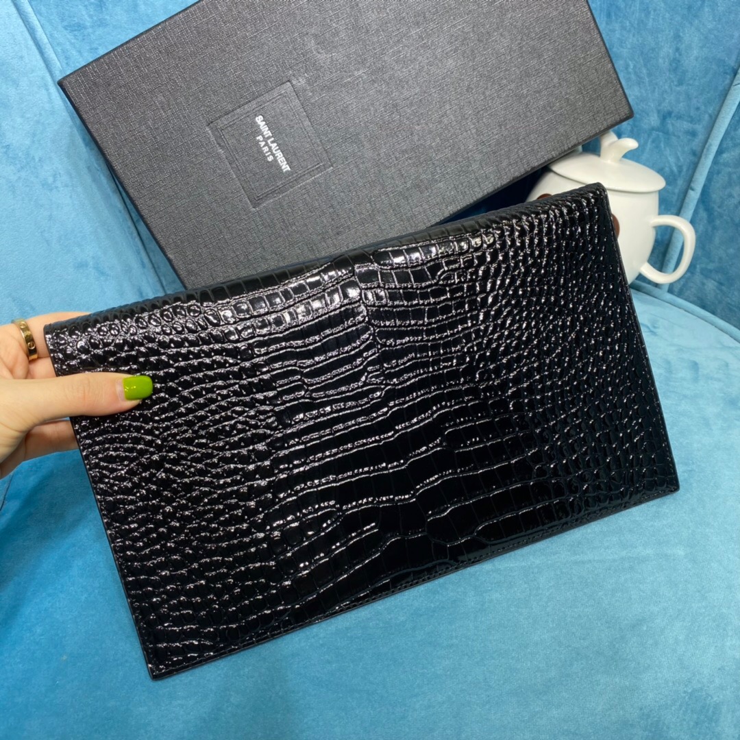 YSL Uptown
