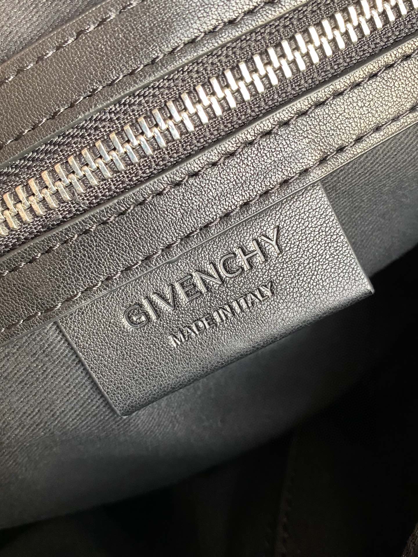 Givenchy Antigona