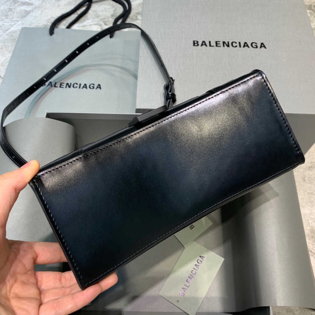 Ba*len*cia*ga hourglass bag
