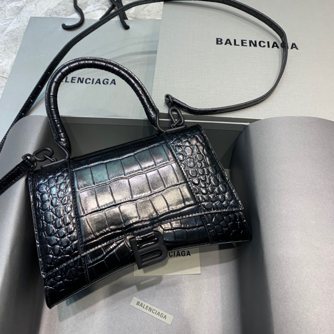 Ba*len*cia*ga hourglass bag