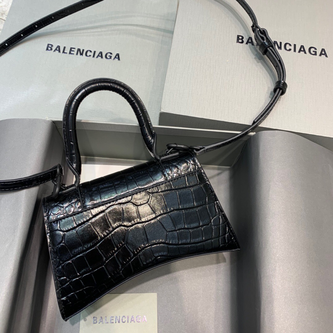 Ba*len*cia*ga hourglass bag
