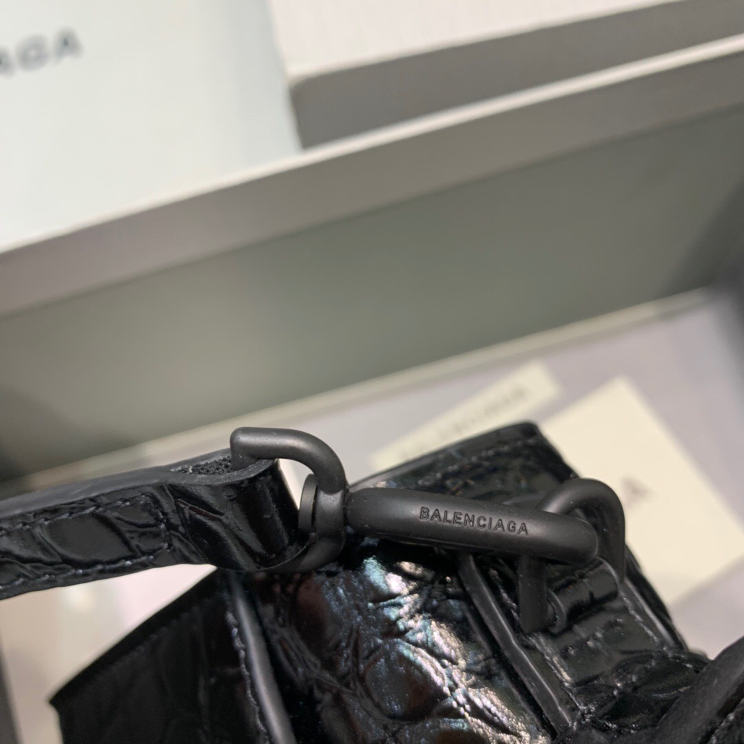 Ba*len*cia*ga hourglass bag