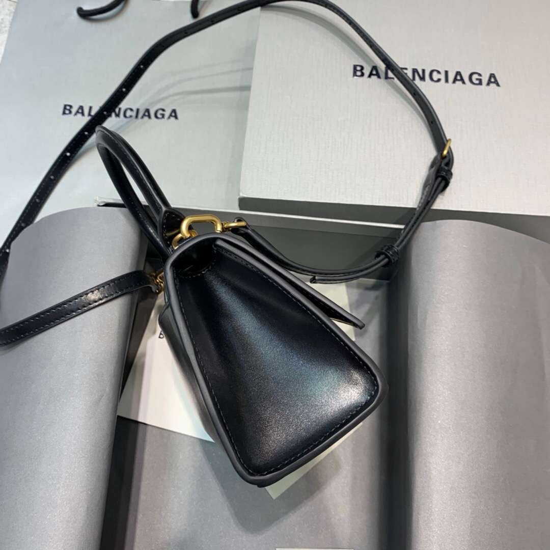 Ba*len*cia*ga hourglass bag
