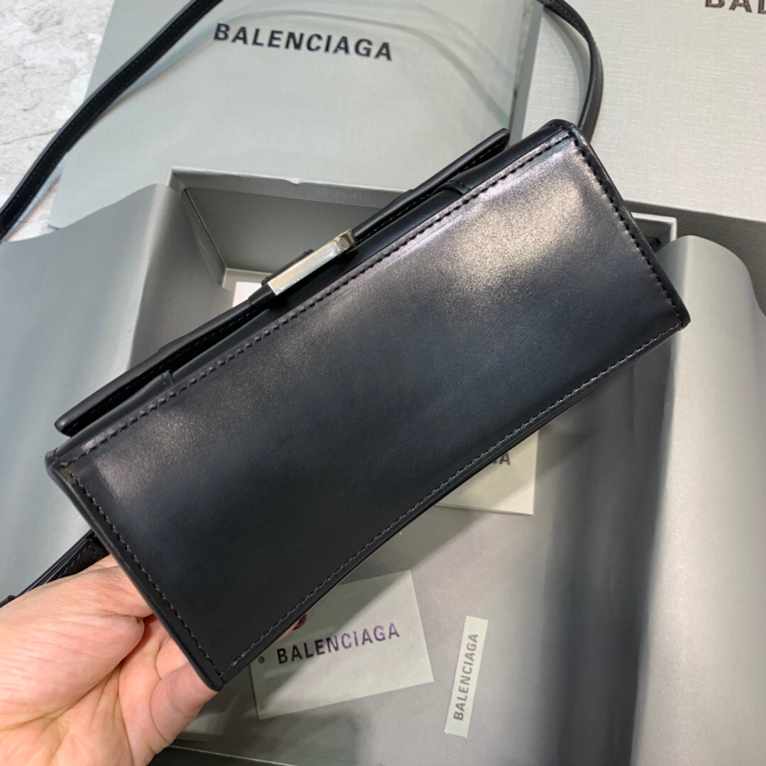 Ba*len*cia*ga hourglass bag