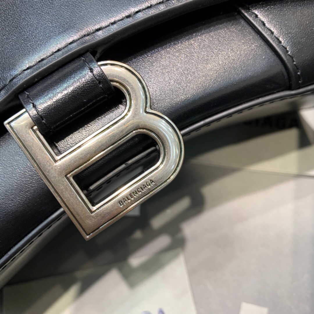 Ba*len*cia*ga hourglass bag