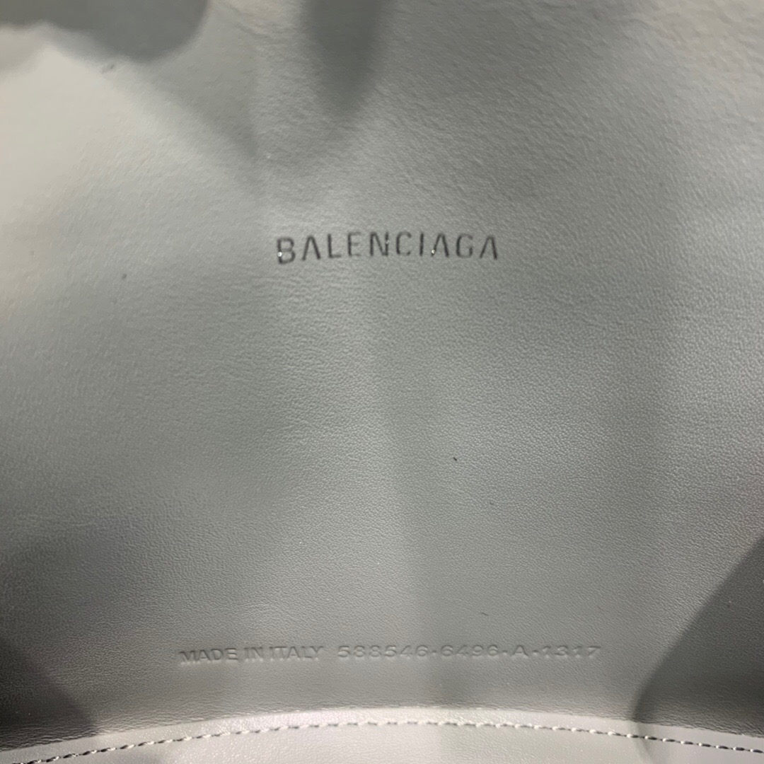 Ba*len*cia*ga hourglass bag