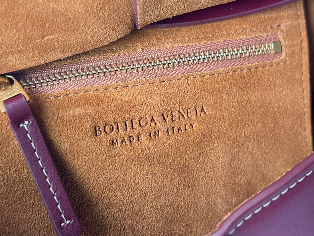 bo*te*ga Ve*ne*ta the arco mini