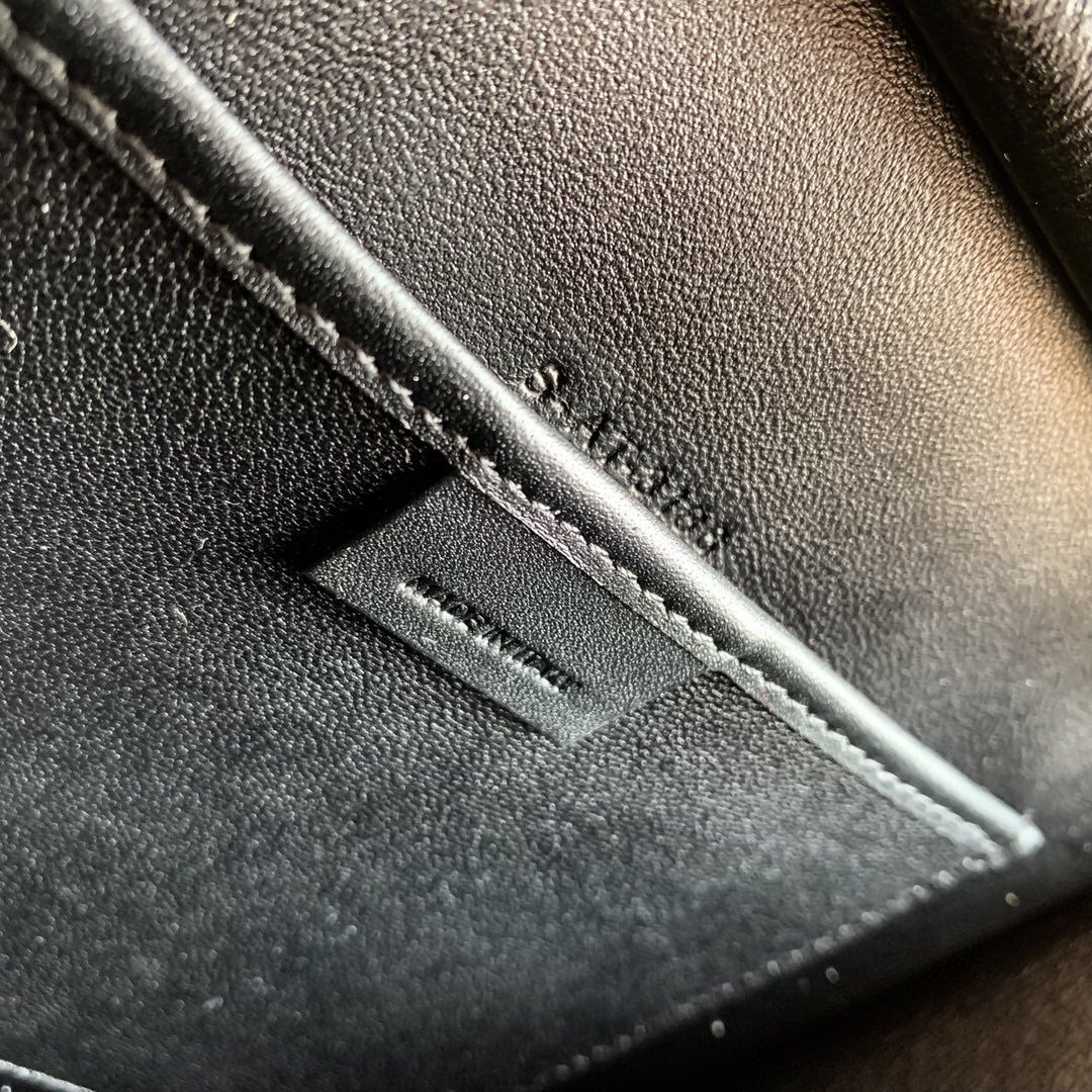 Ce**e luggage nano