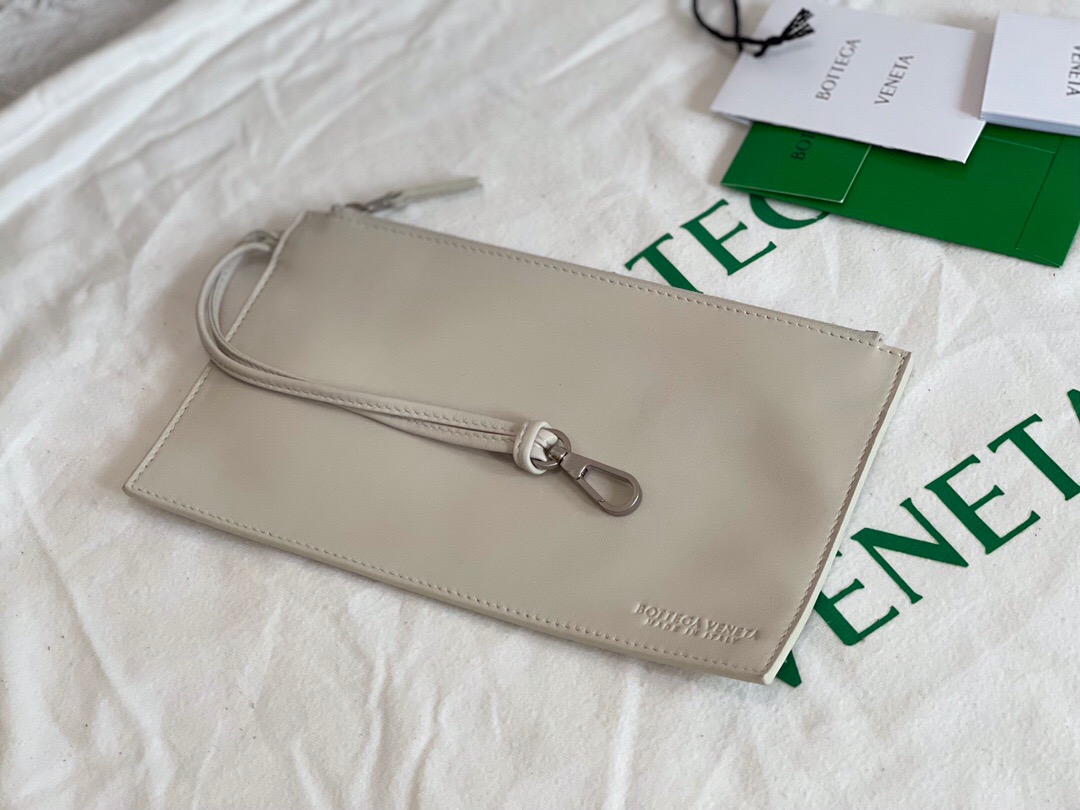 bo*te*ga Ve*ne*ta bv medium arco tote bag