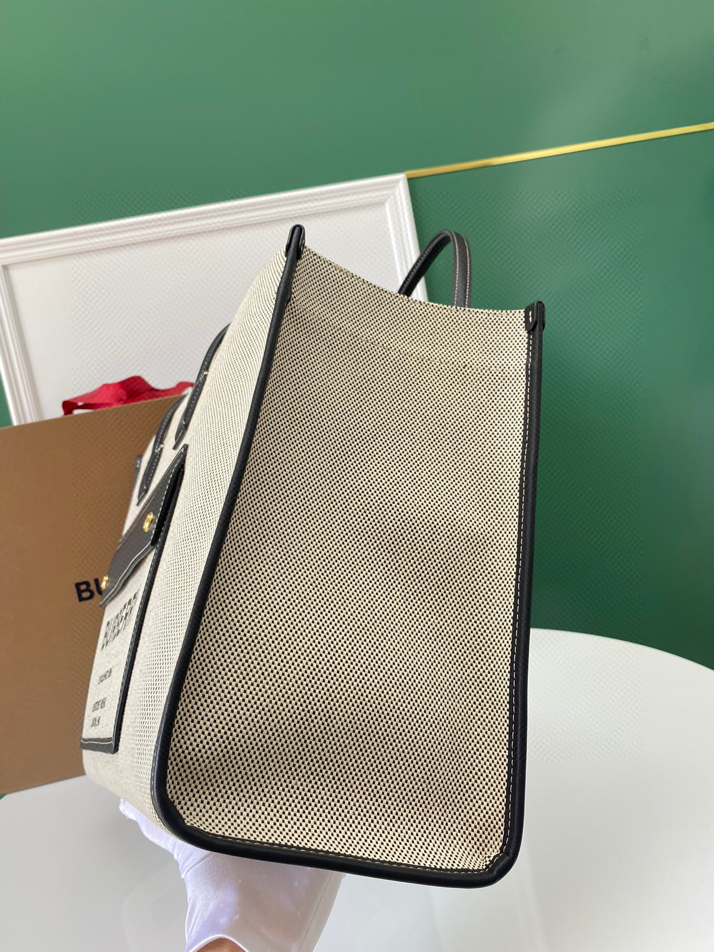 B**rry freya tote