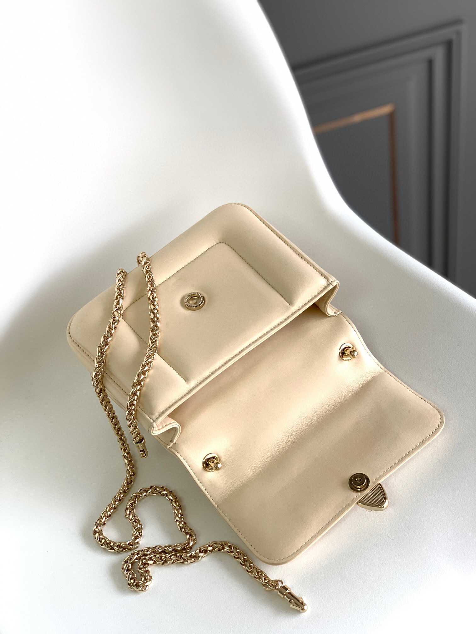B*l*ai shoulder bag