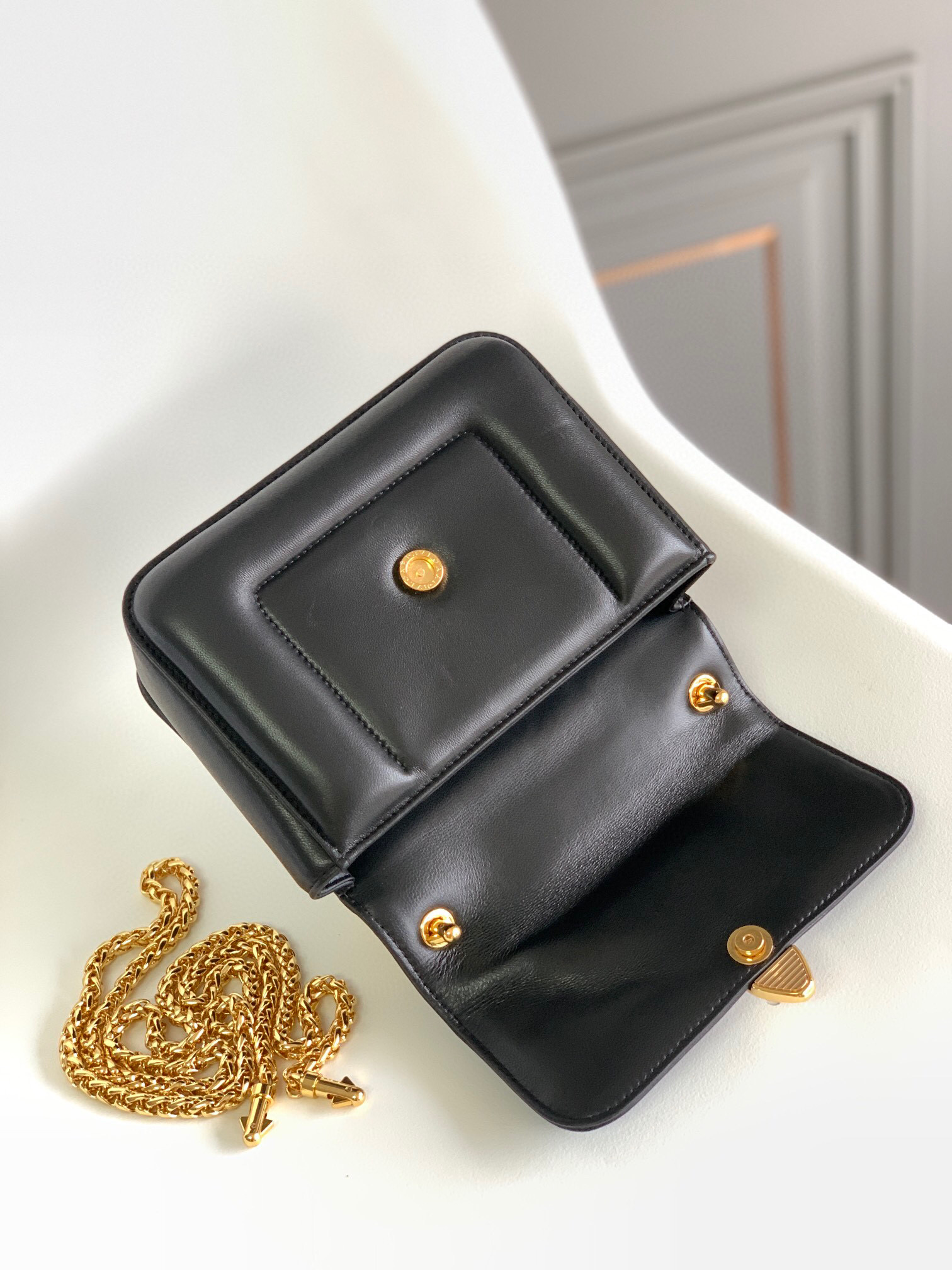 B*l*ai shoulder bag