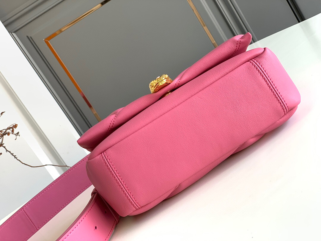 B*l*ai shoulder bag