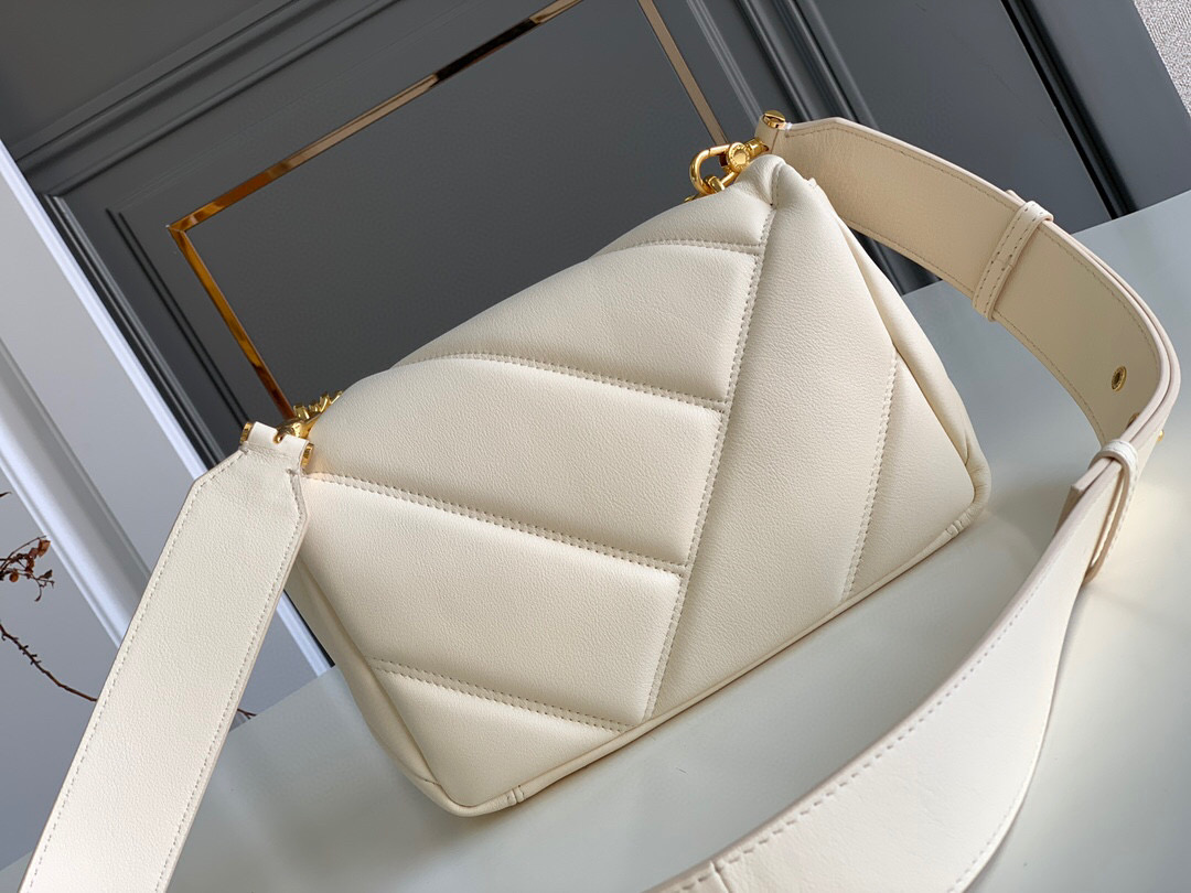 B*l*ai shoulder bag