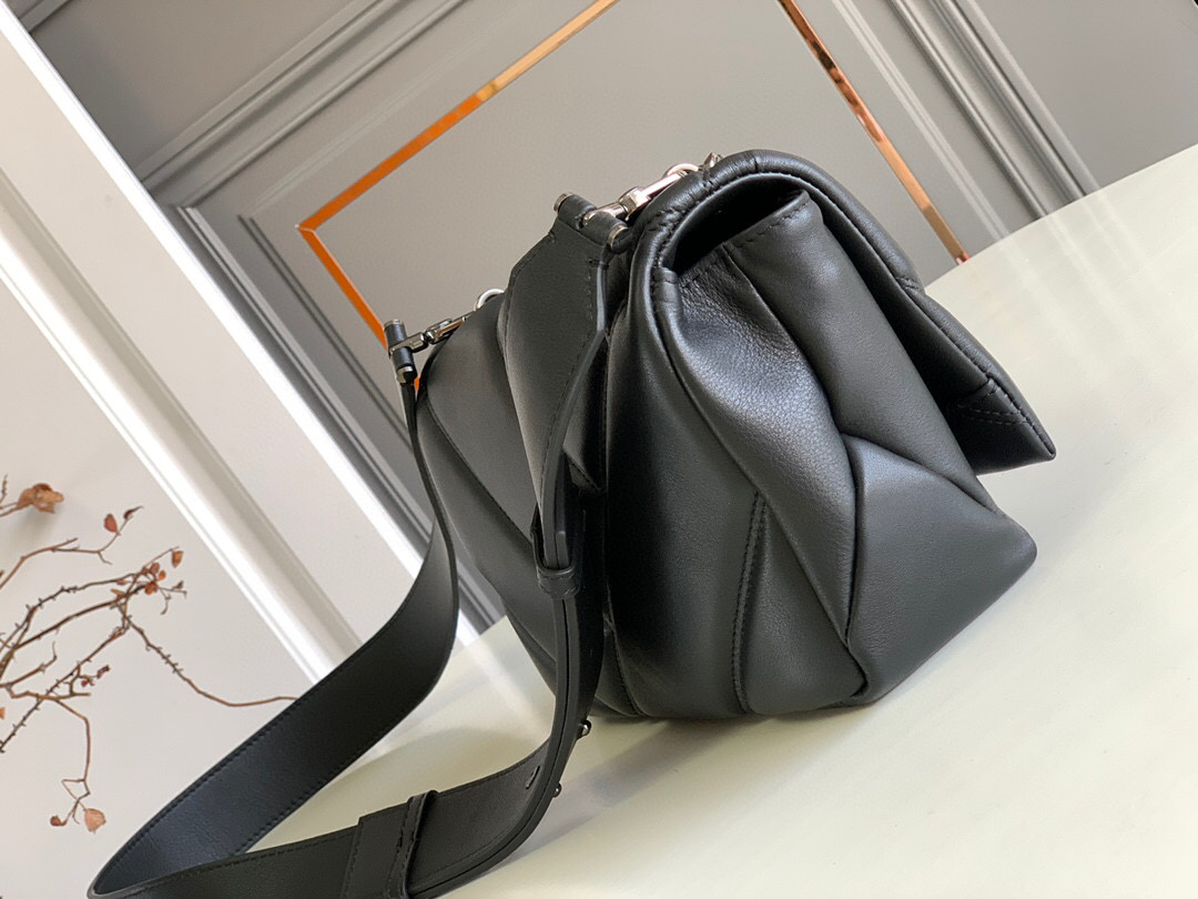 B*l*ai shoulder bag