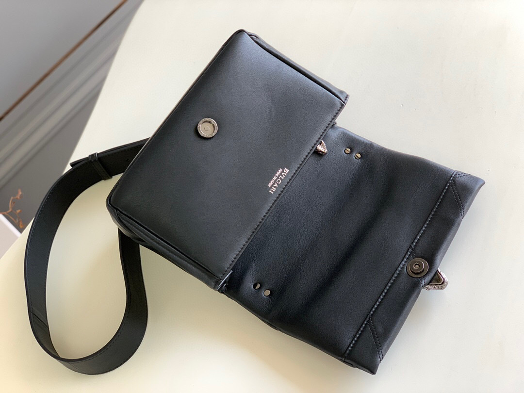 B*l*ai shoulder bag