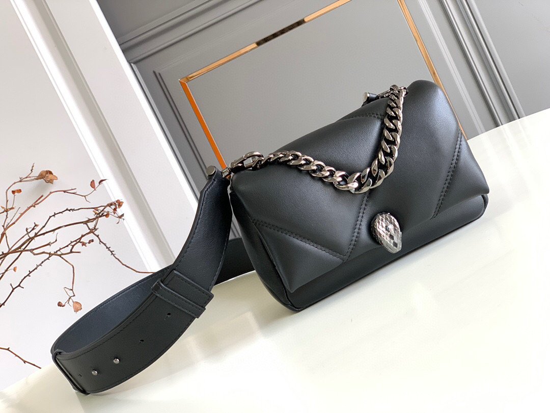 B*l*ai shoulder bag
