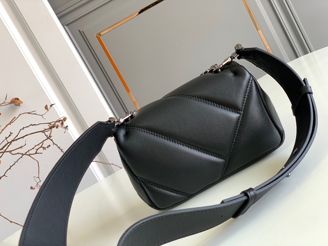 B*l*ai shoulder bag