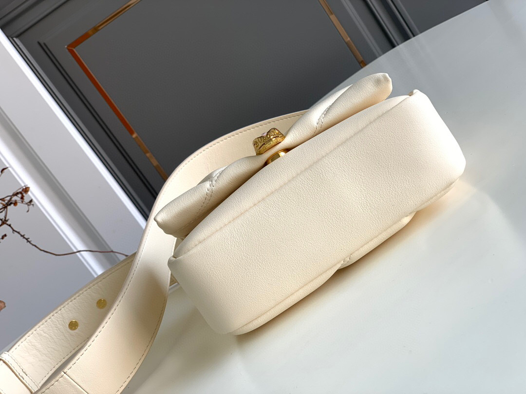 B*l*ai shoulder bag