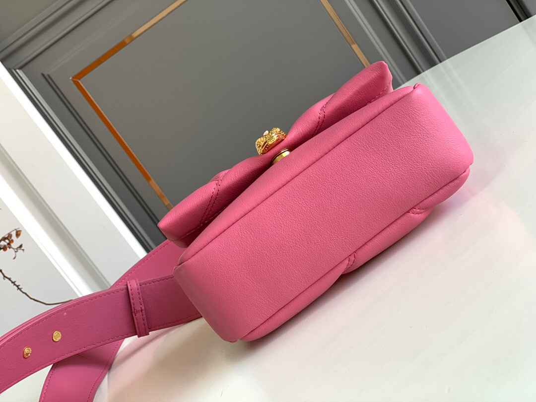 B*l*ai shoulder bag
