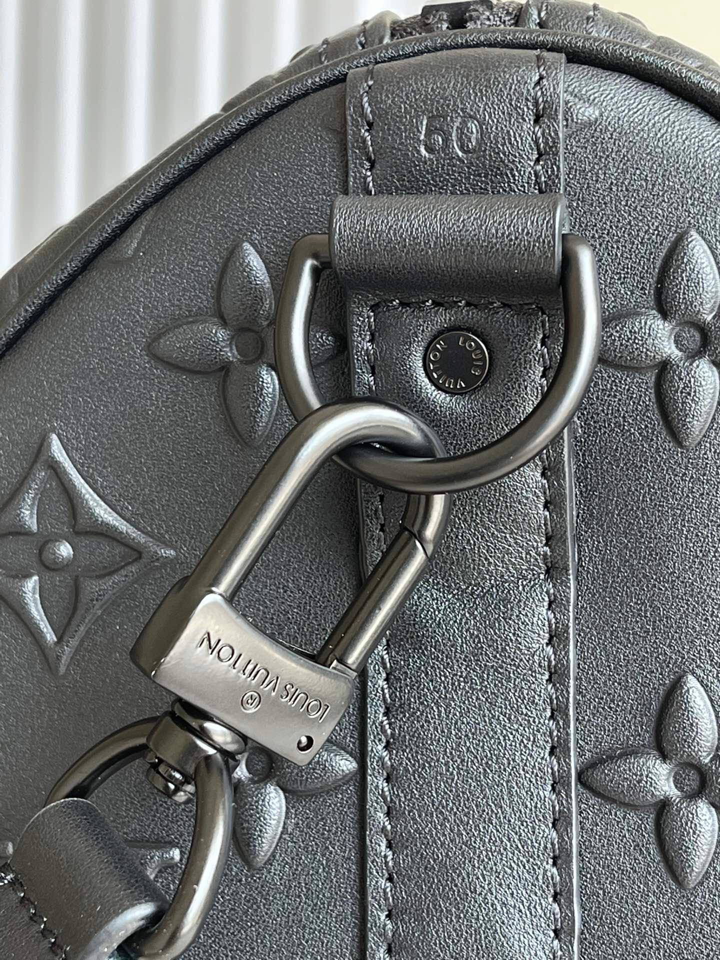 l**is V*t*n keepall 50