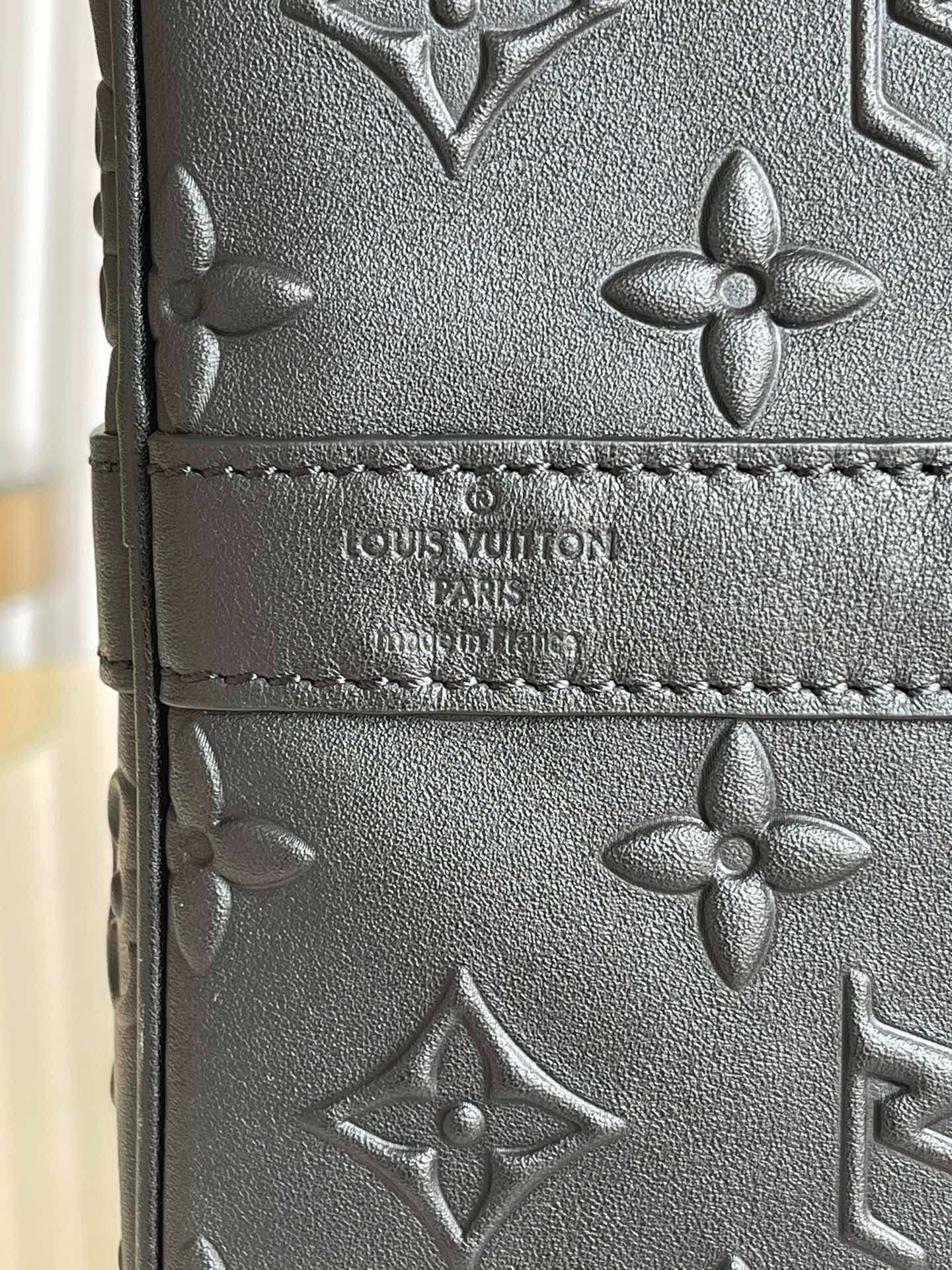 l**is V*t*n keepall 50