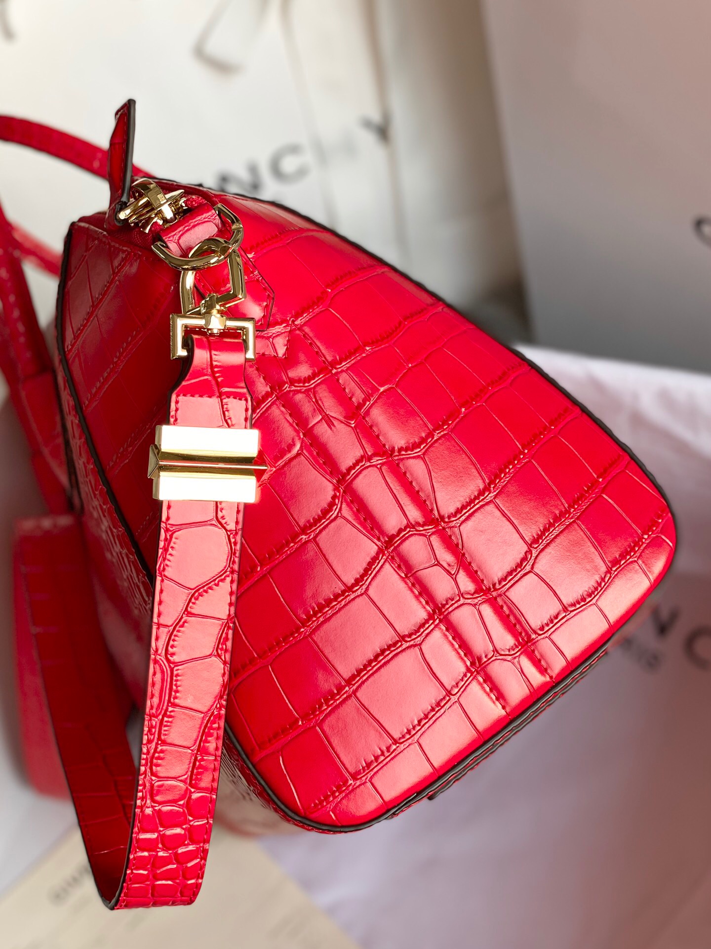 Givenchy Antigona Medium