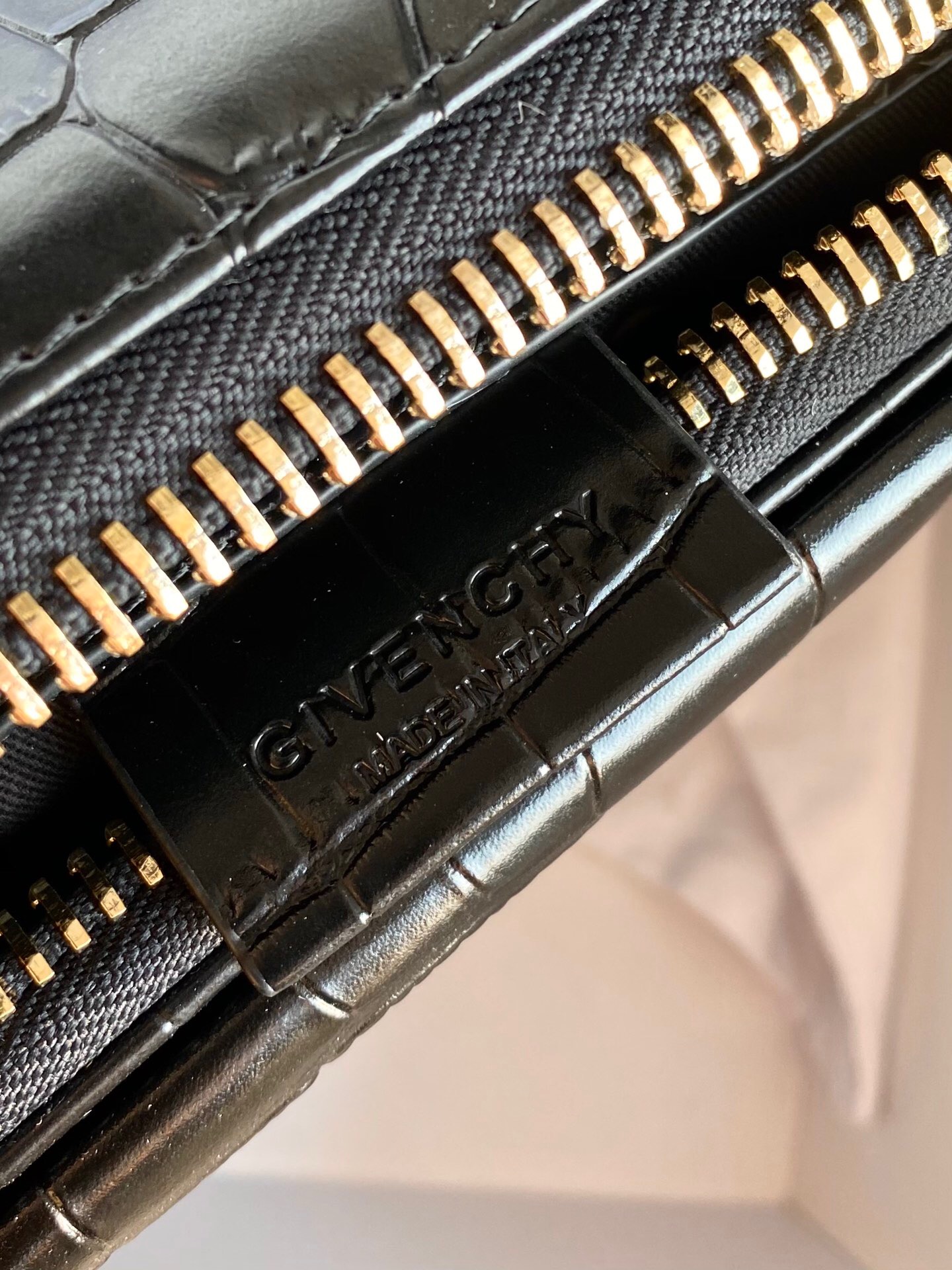 Givenchy Antigona Medium