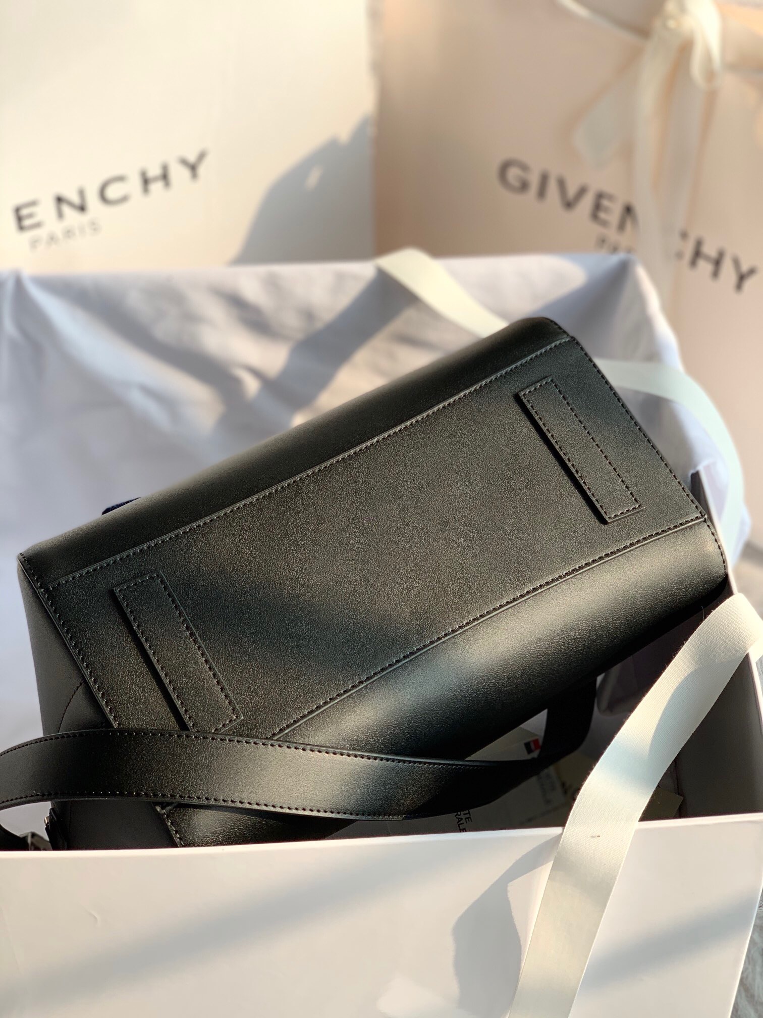 Givenchy Antigona Medium