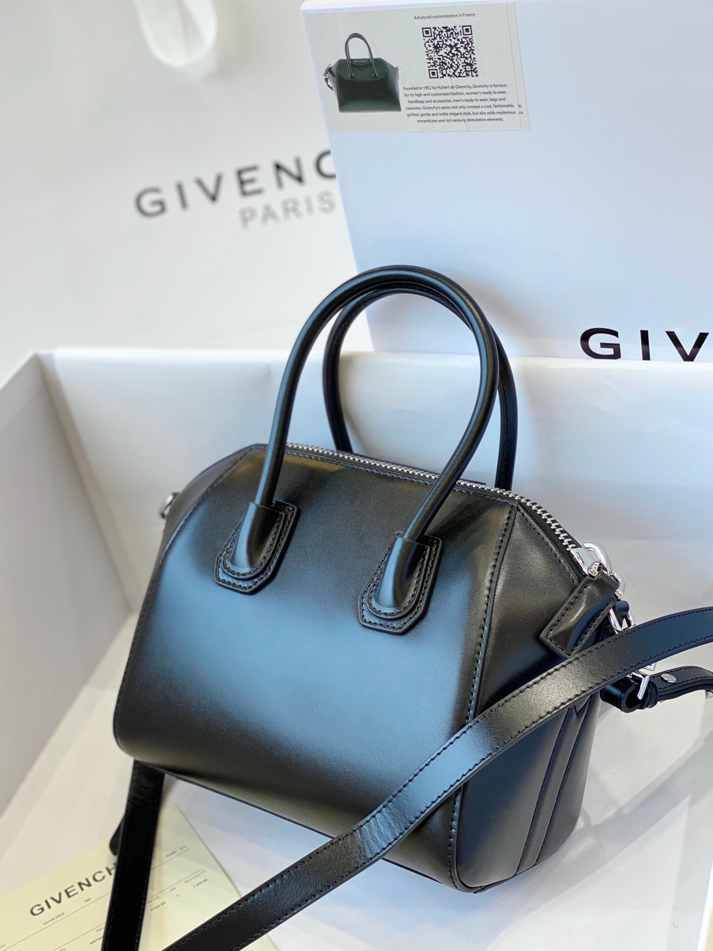 Givenchy Antigona Mini